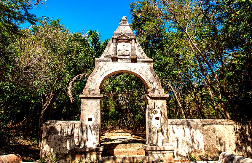 https://tustours.com/wp-content/uploads/2022/08/Hacienda-Mundaca.jpg